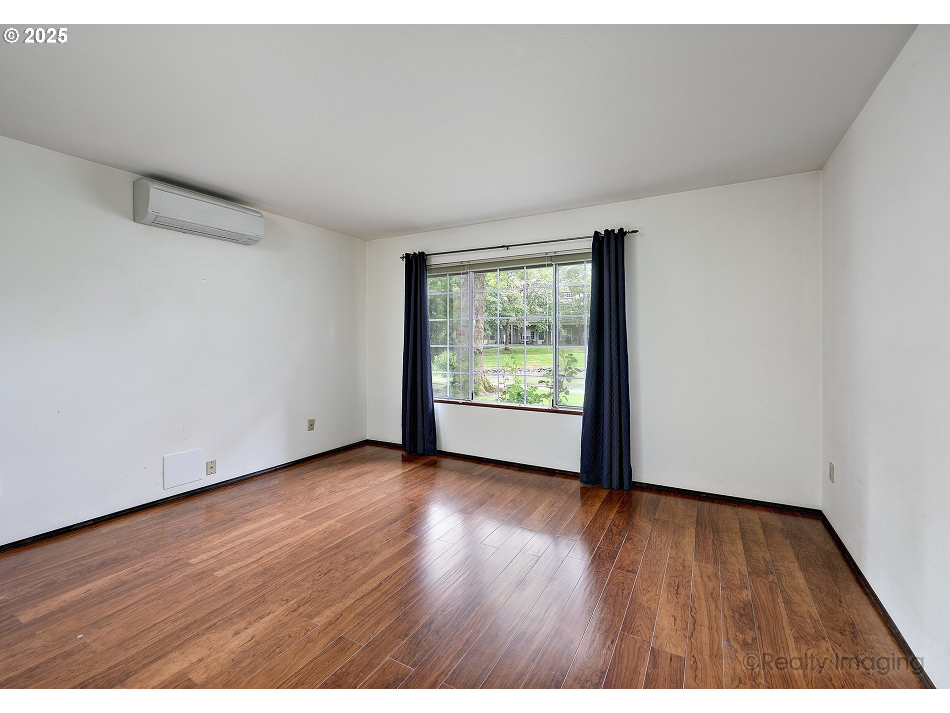 13775 Southwest Scholls Ferry Road, Unit 16 Beaverton, OR 97008 - Photo 13 of 42 Gallery Image 13