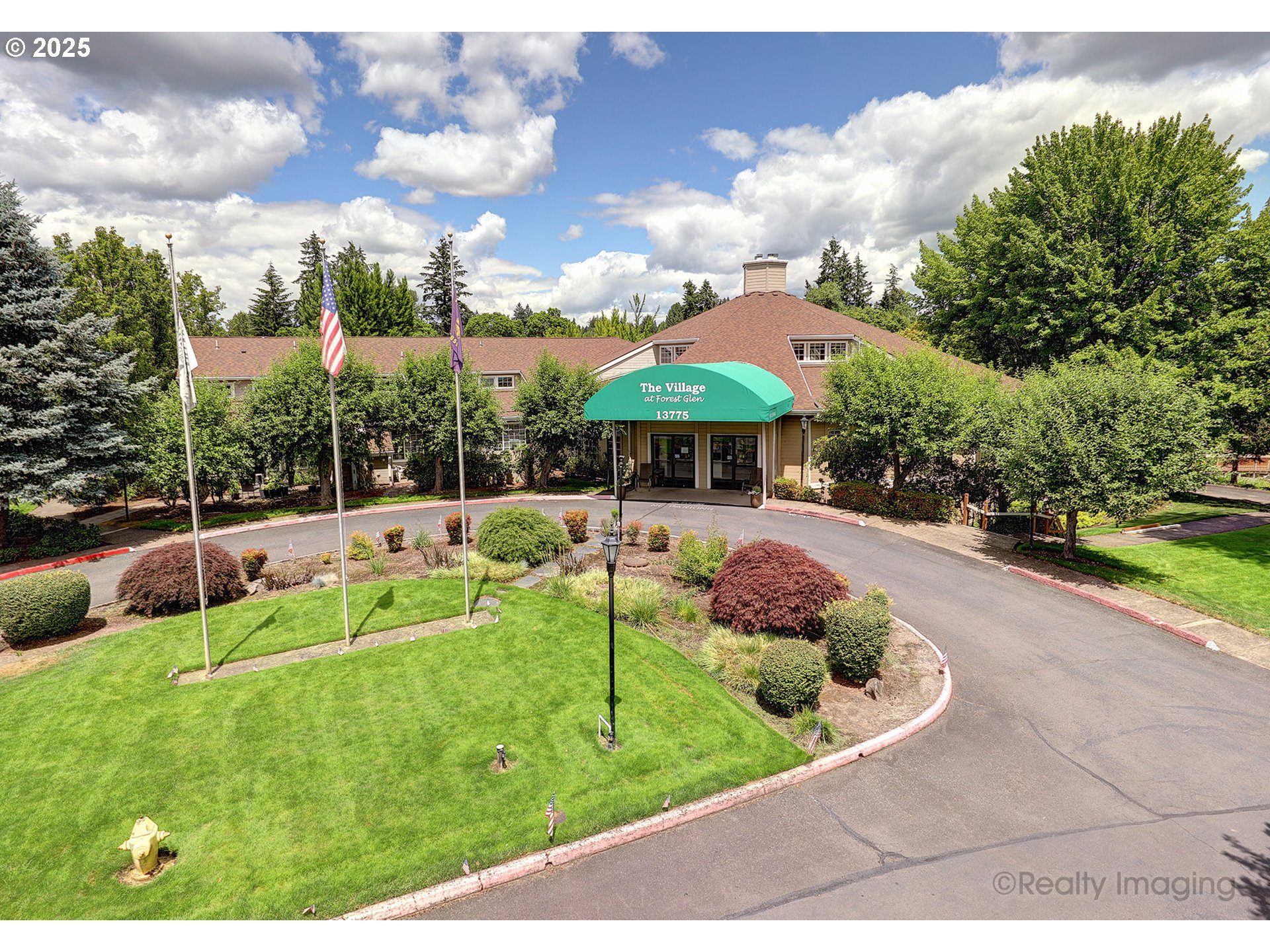 13775 Southwest Scholls Ferry Road, Unit 16 Beaverton, OR 97008 - Photo 25 of 42 Gallery Image 25