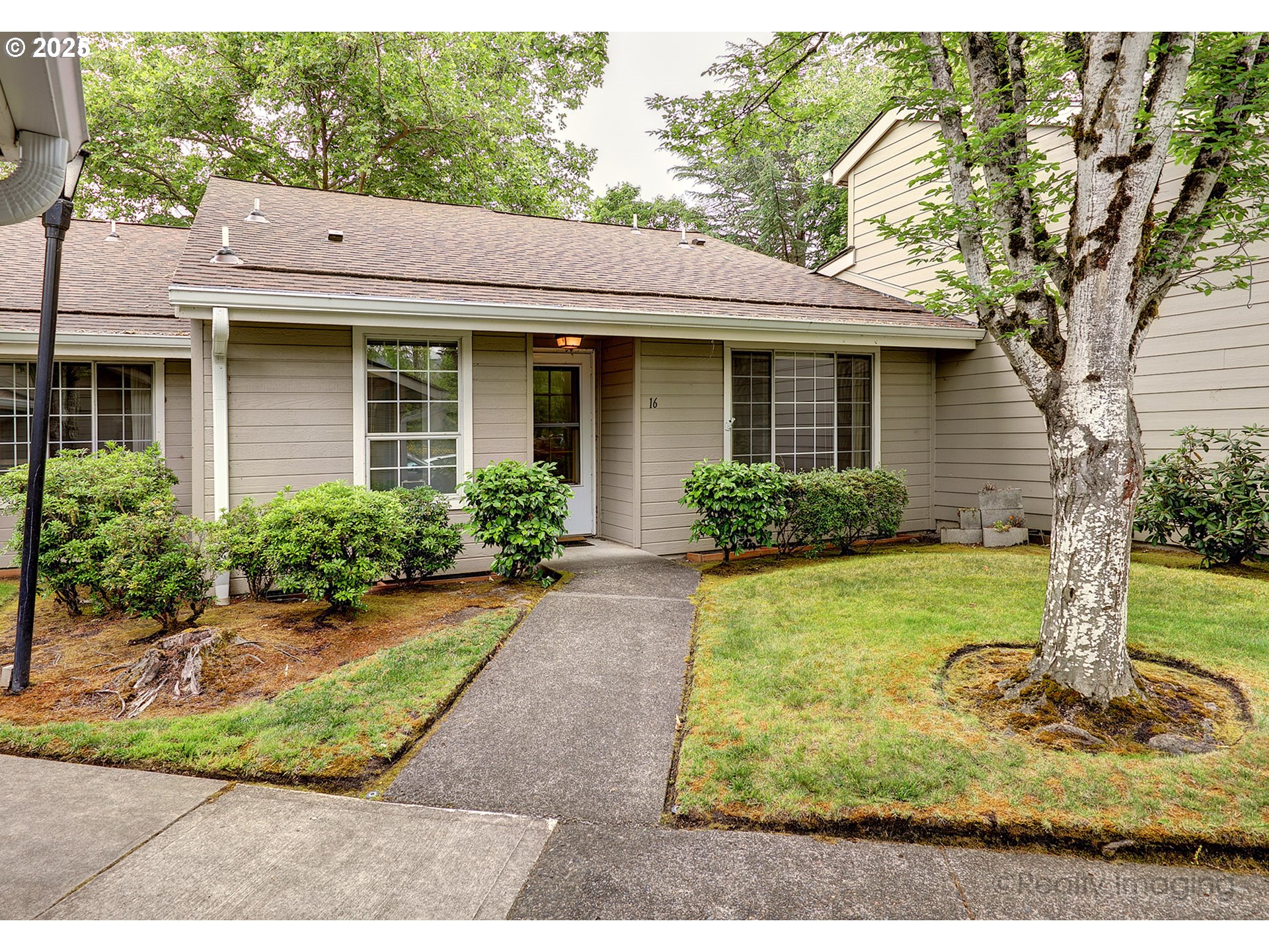 13775 Southwest Scholls Ferry Road, Unit 16 Beaverton, OR 97008 - Photo 3 of 42 Gallery Image 3