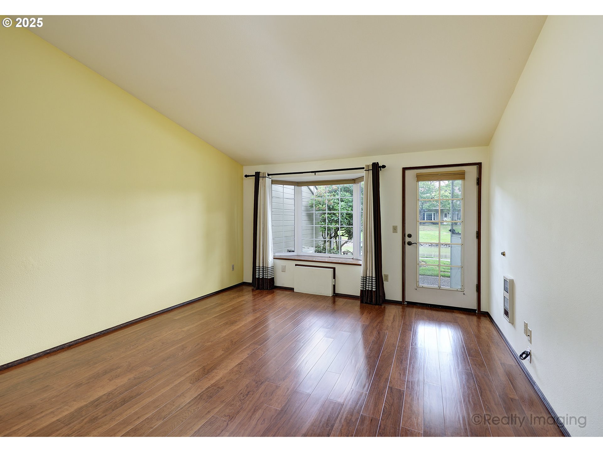 13775 Southwest Scholls Ferry Road, Unit 16 Beaverton, OR 97008 - Photo 5 of 42 Gallery Image 5