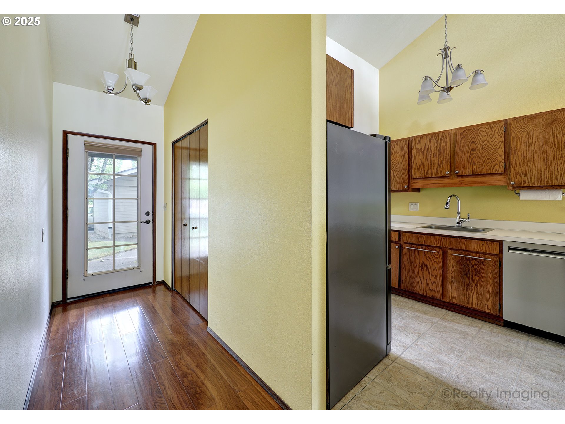 13775 Southwest Scholls Ferry Road, Unit 16 Beaverton, OR 97008 - Photo 9 of 42 Gallery Image 9