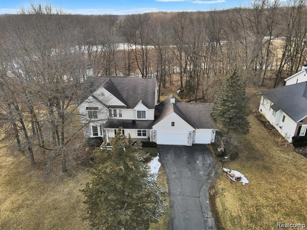 201 Timber Ridge Drive Highland, MI 48357 - Photo 36 of 39 Aerial photo of the home