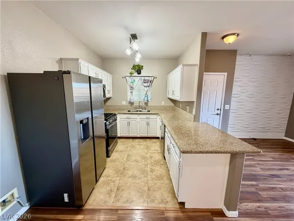 $1,300 | 5650 East Sahara Avenue, Unit 2024, Las Vegas, NV 89142