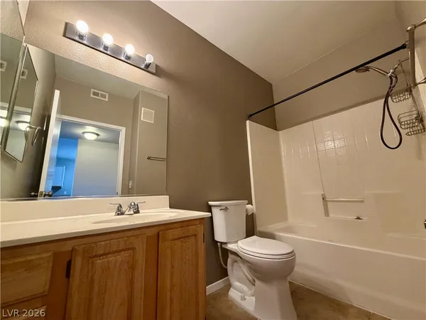 $1,300 | 5650 East Sahara Avenue, Unit 2024, Las Vegas, NV 89142