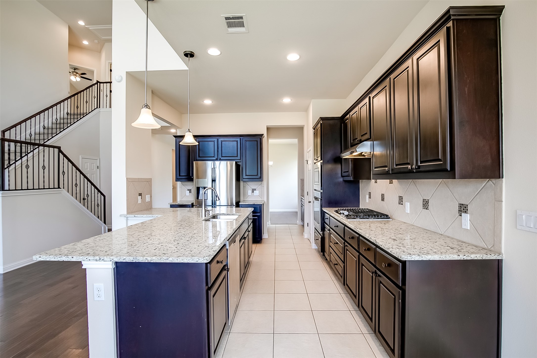 9424 Kyles Stake Road Austin, TX 78717 - Photo 12 of 33
