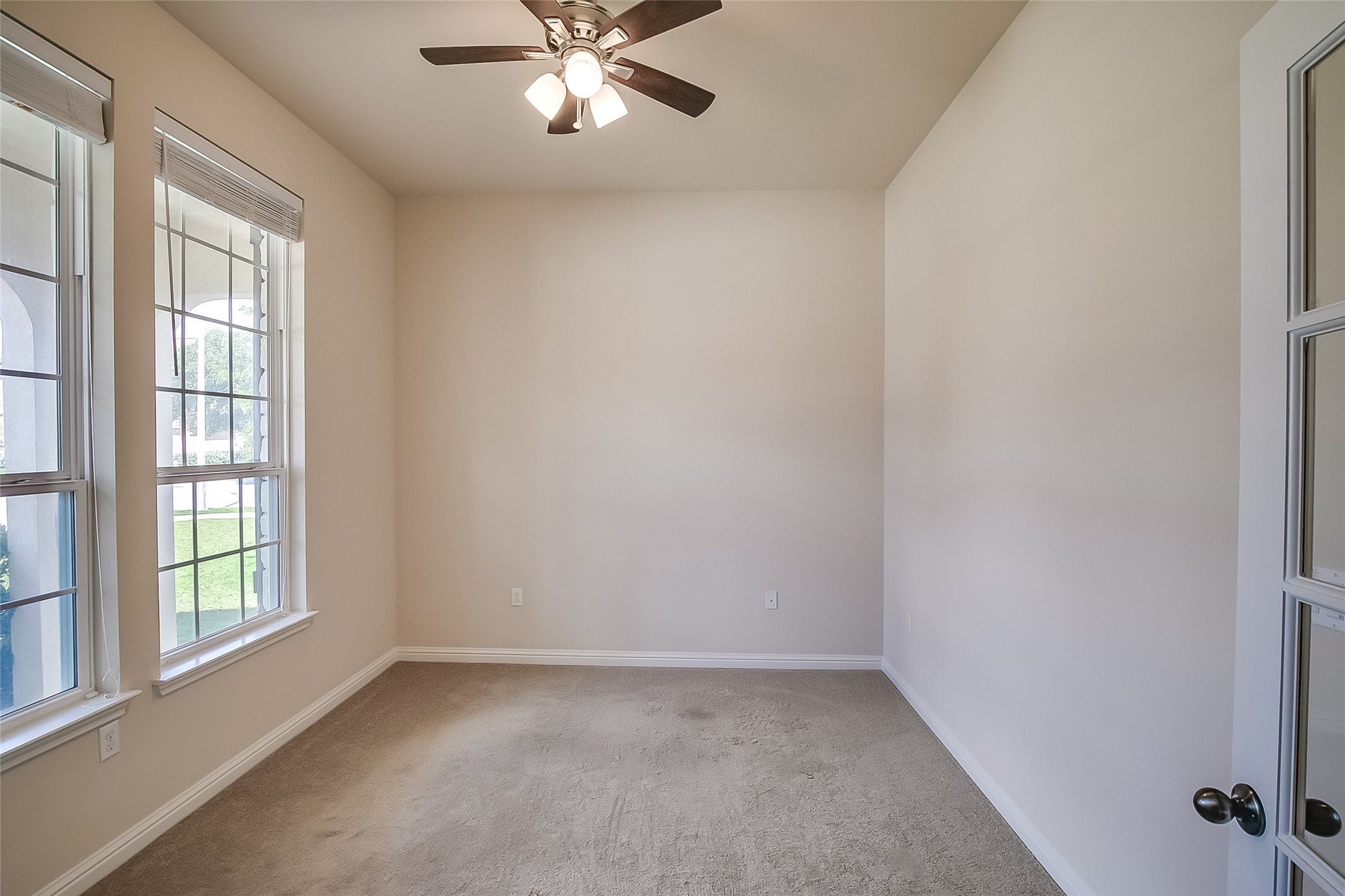 9424 Kyles Stake Road Austin, TX 78717 - Photo 8 of 33