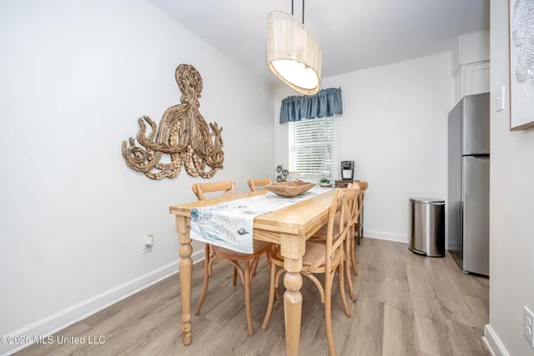 $2,300 | 114 Ethel Circle, Unit 17, Ocean Springs, MS 39564