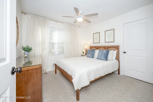 $2,300 | 114 Ethel Circle, Unit 17, Ocean Springs, MS 39564