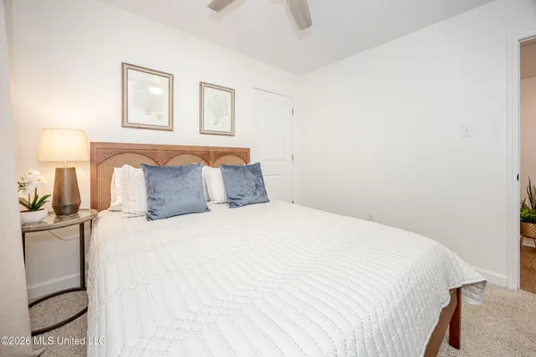 $2,300 | 114 Ethel Circle, Unit 17, Ocean Springs, MS 39564