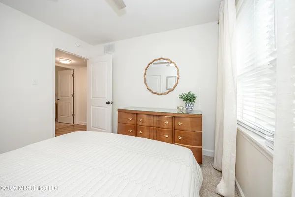 $2,300 | 114 Ethel Circle, Unit 17, Ocean Springs, MS 39564