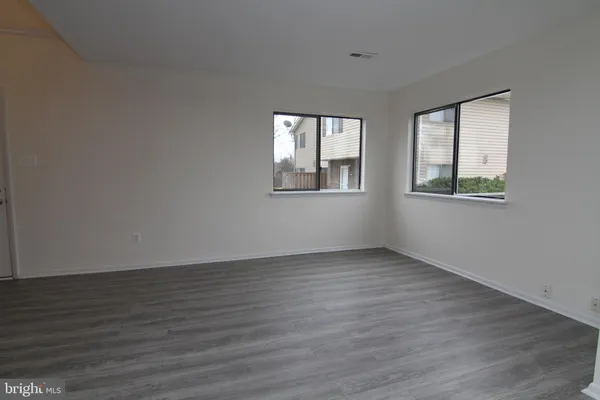 $2,000 | 9008 Sandalwood Drive, Unit B, Manassas, VA 20110