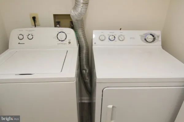 $2,000 | 9008 Sandalwood Drive, Unit B, Manassas, VA 20110