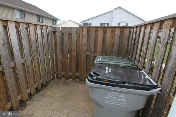 $2,000 | 9008 Sandalwood Drive, Unit B, Manassas, VA 20110