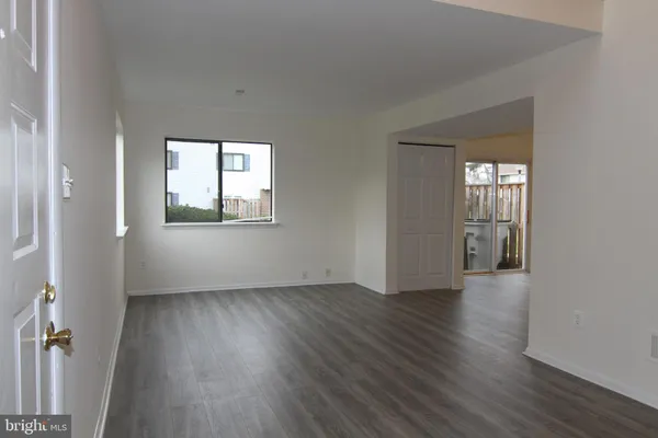 $2,000 | 9008 Sandalwood Drive, Unit B, Manassas, VA 20110