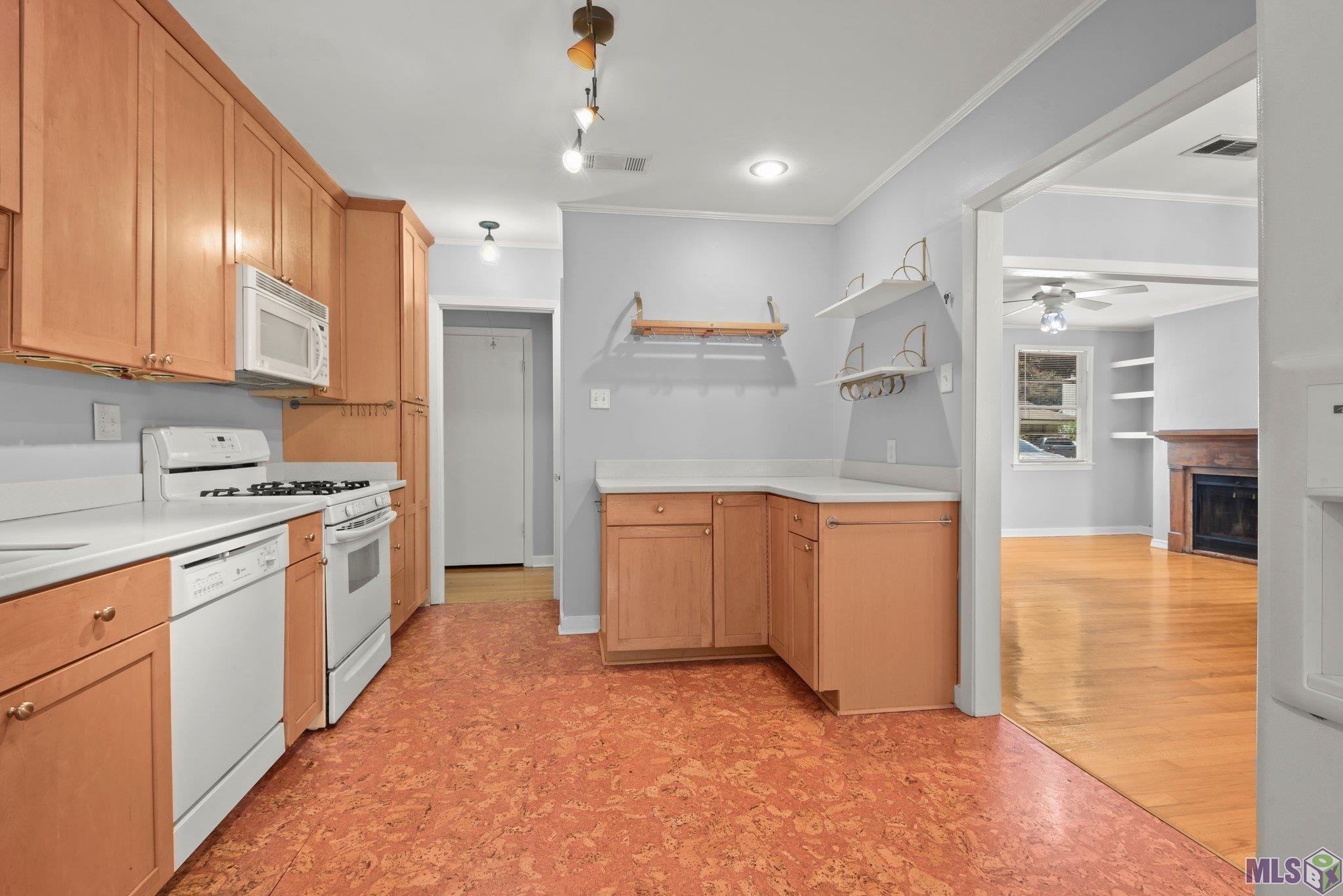 488 Polytech Drive Baton Rouge, LA 70808 - Photo 7 of 21 Gallery Image 7