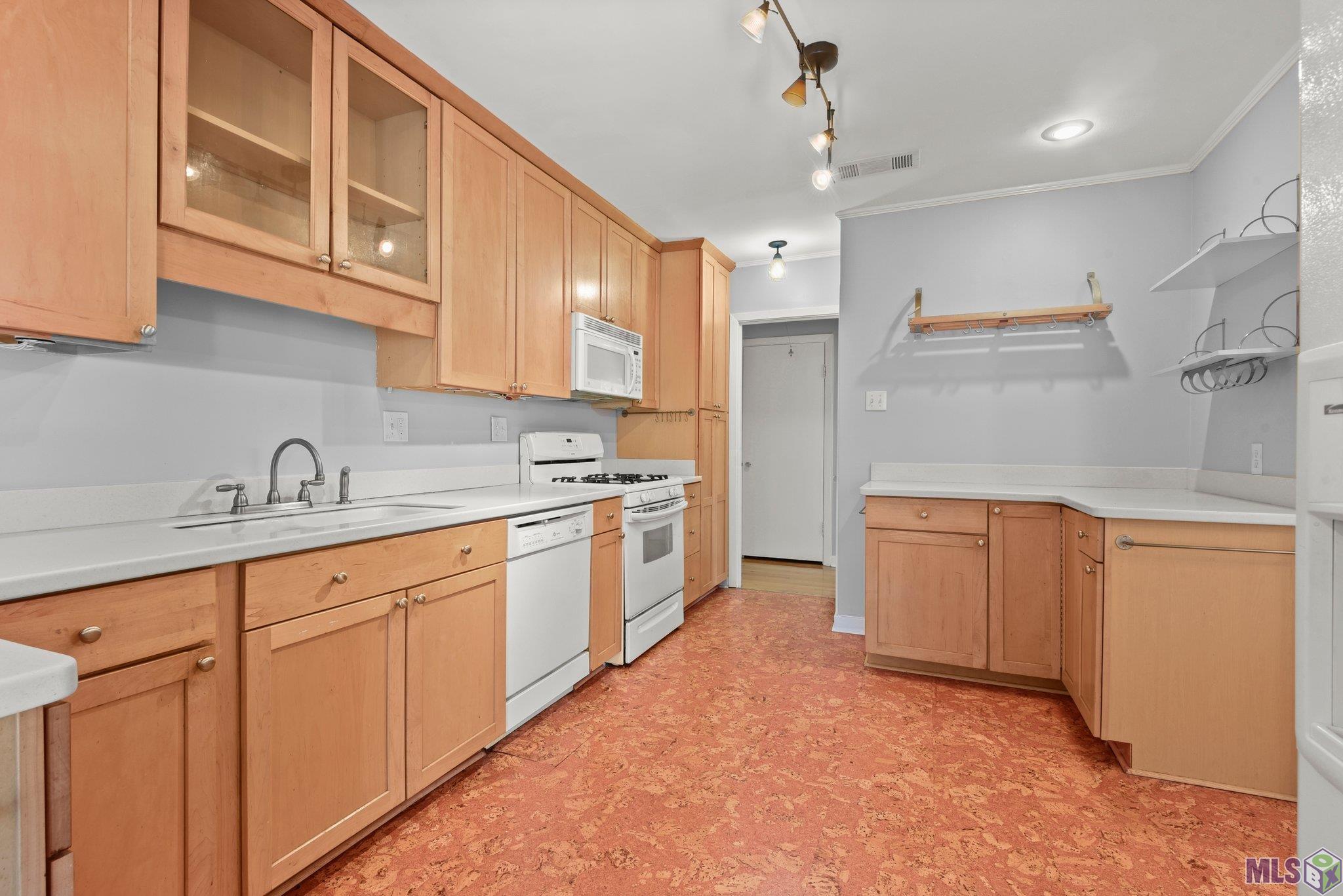 488 Polytech Drive Baton Rouge, LA 70808 - Photo 9 of 21 Gallery Image 9