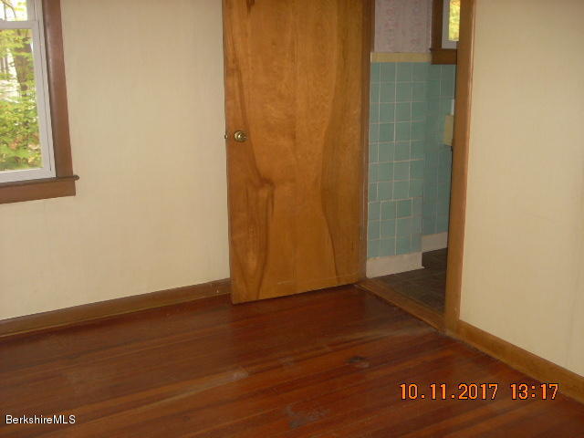59 Holmes Road Pittsfield, MA 01201 - Photo 11 of 22 bed