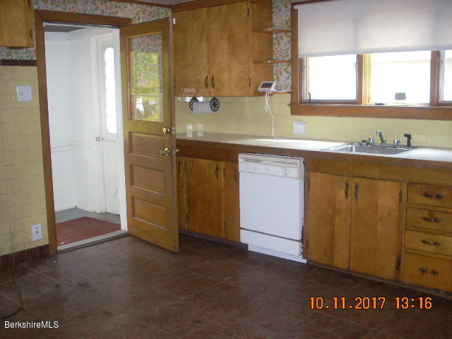 59 Holmes Road Pittsfield, MA 01201 - Photo 5 of 22 kitchen3