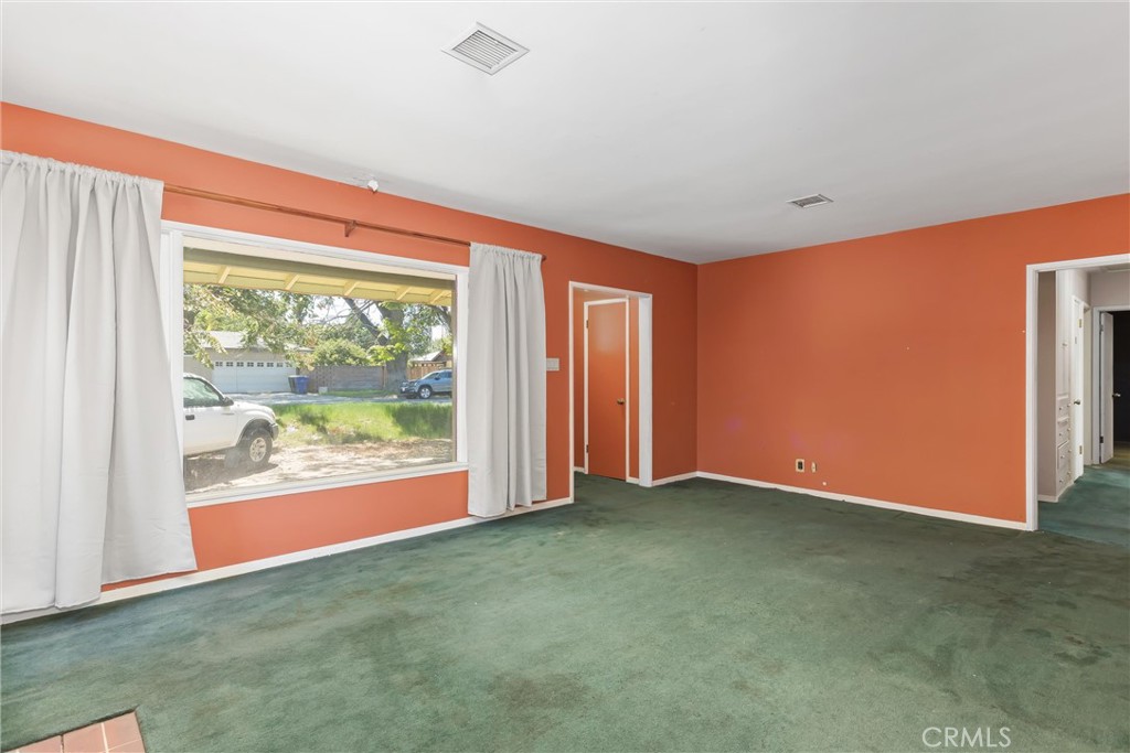 5841 Palm Avenue Riverside, CA 92506 - Photo 9 of 36 Gallery Image 9