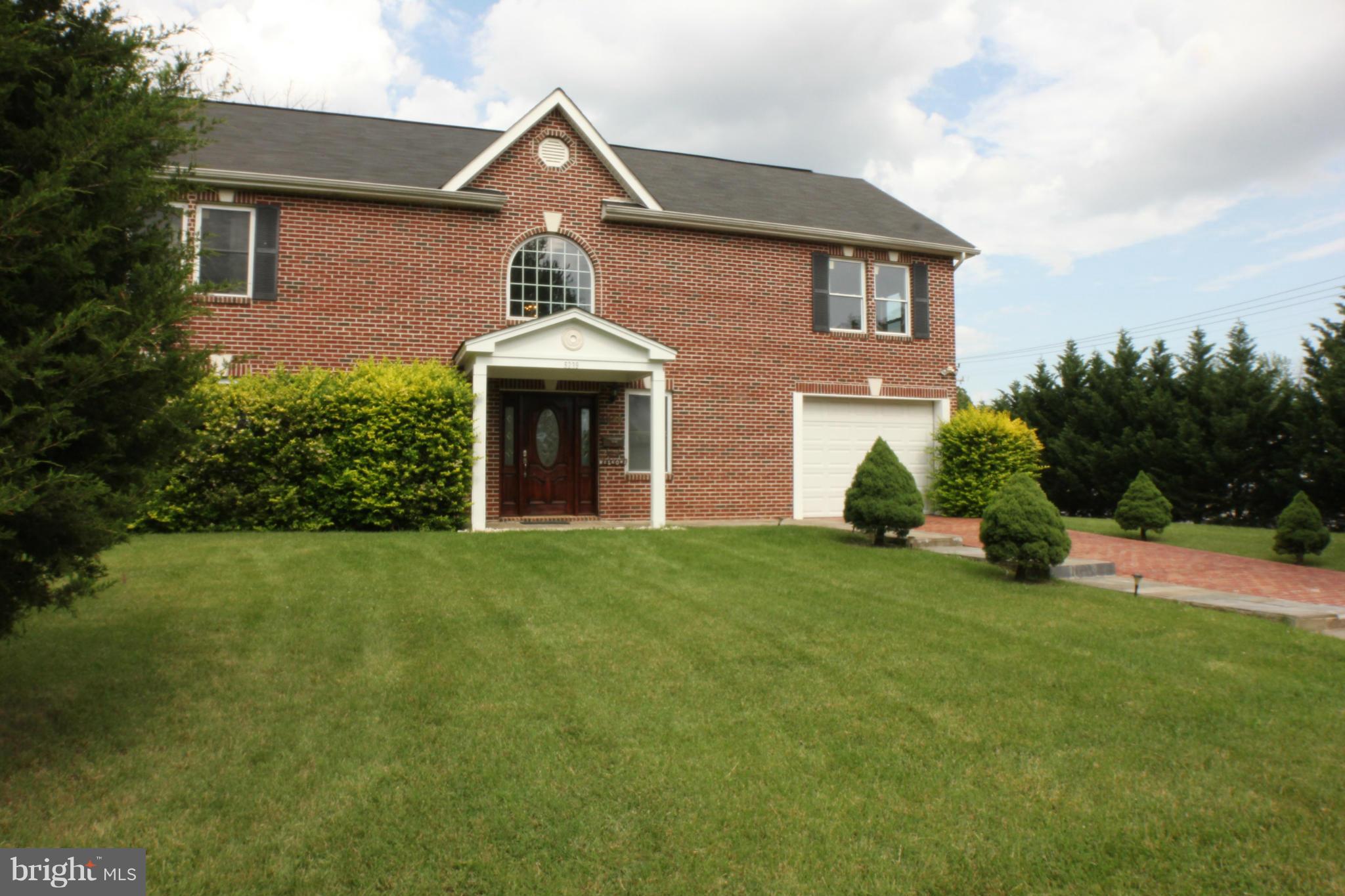 5239 Montgomery Street Springfield, VA 22151 - Photo 3 of 30 Exterior (Front)