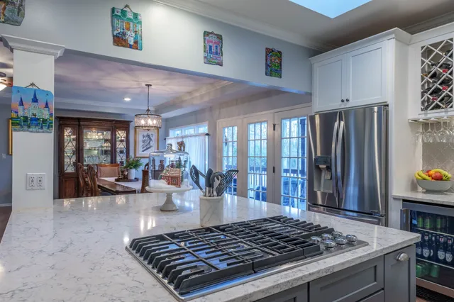 a close view of sink