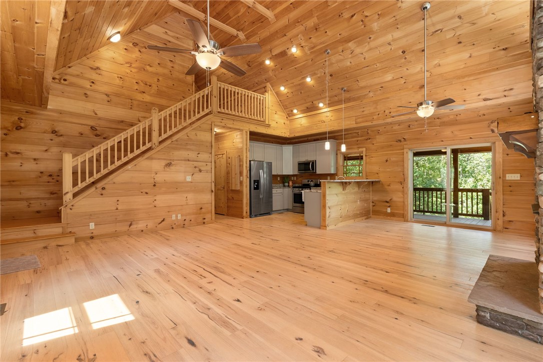 711 Scharlin Drive Pickens, SC 29671 - Photo 15 of 50 Main Level Great Room