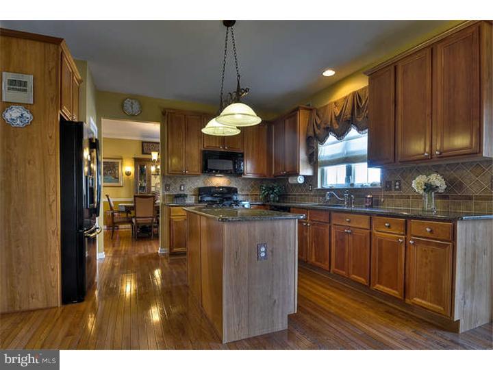 14 Wendover Road East Windsor, NJ 08520 - Photo 4 of 21 Kitchen