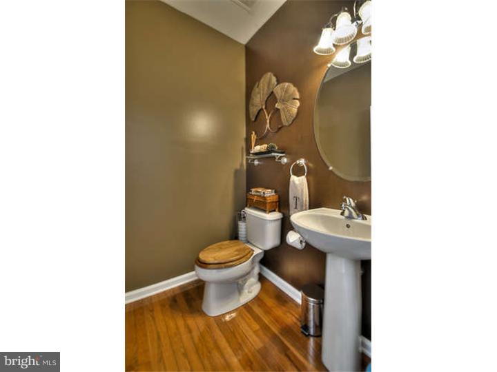 14 Wendover Road East Windsor, NJ 08520 - Photo 8 of 21 Half Bath
