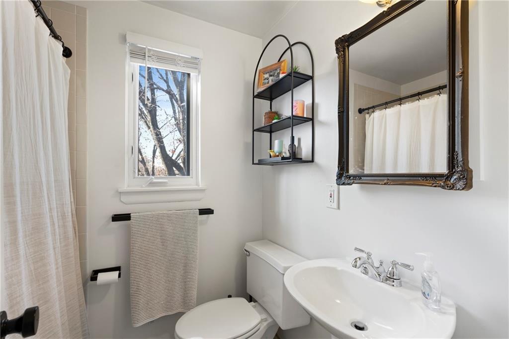 6820 Holmes Road Kansas City, MO 64131 - Photo 12 of 21