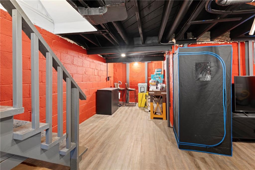 6820 Holmes Road Kansas City, MO 64131 - Photo 15 of 21