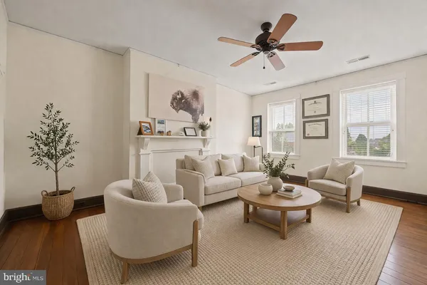 $3,300 | 415 William Street, Unit A, Fredericksburg, VA 22401