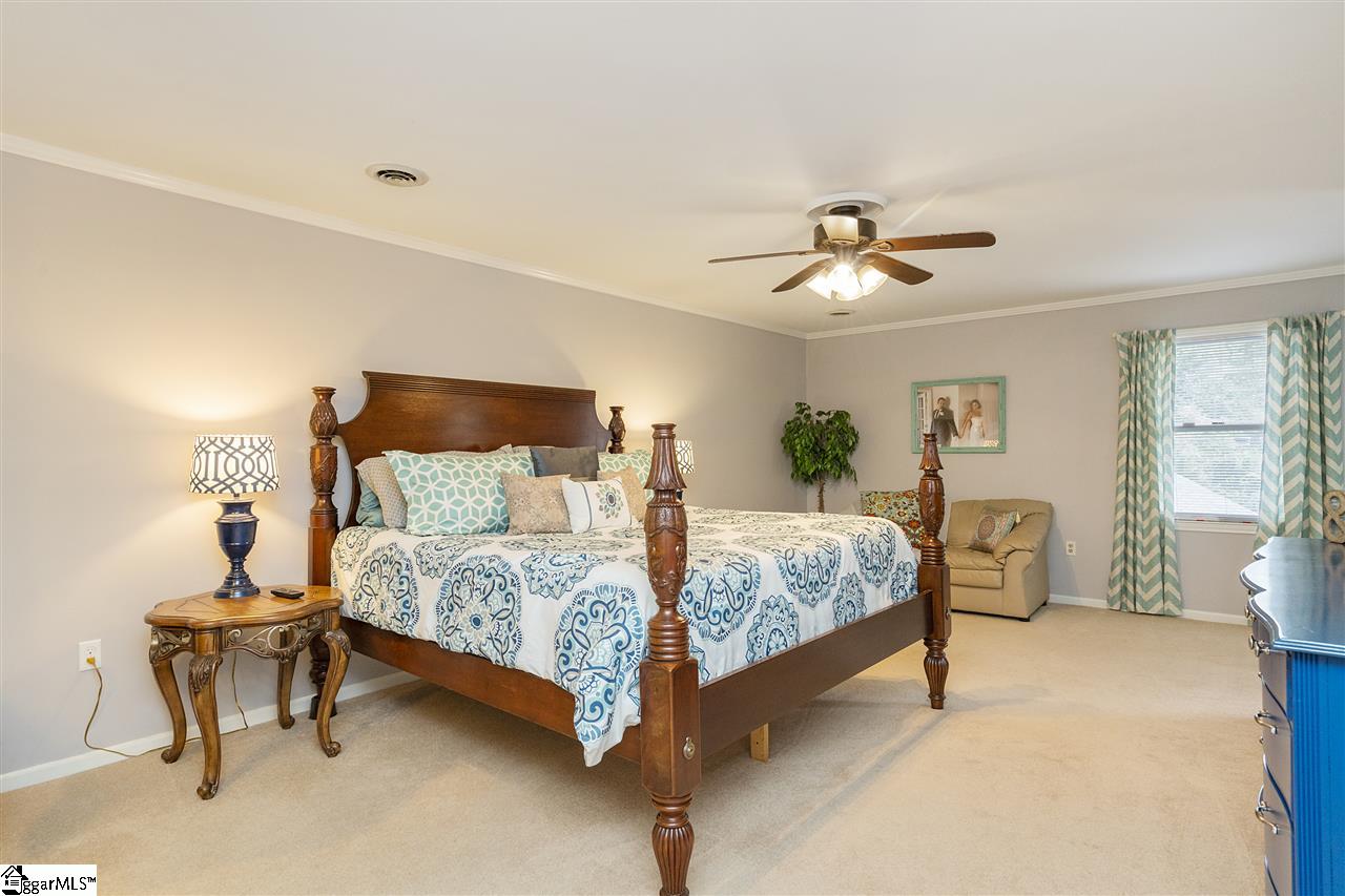 214 Loblolly Lane Greenville, SC 29607 - Photo 6 of 35 Gallery Image 6