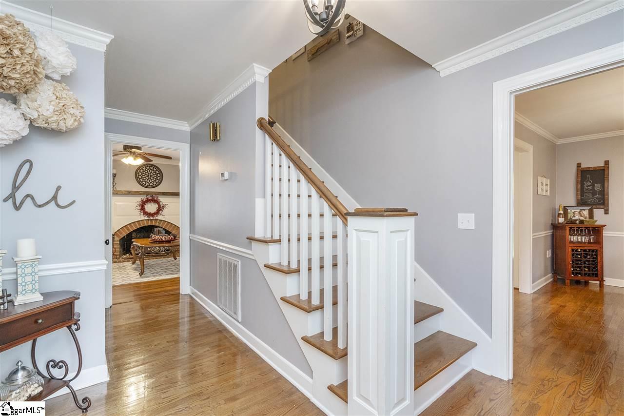 214 Loblolly Lane Greenville, SC 29607 - Photo 8 of 35 Gallery Image 8