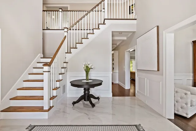 a view of entryway and hall