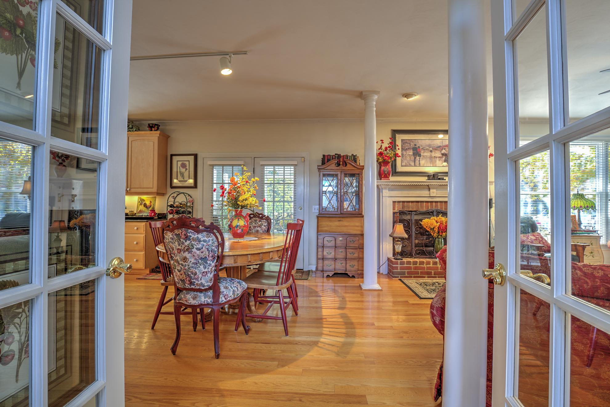 246 McIntosh Road Roanoke, VA 24019 - Photo 19 of 41 DiningRm1