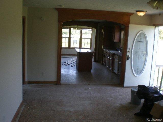 7613 Cribbins Road Avoca, MI 48006 - Photo 6 of 17 P8070021.JPG
