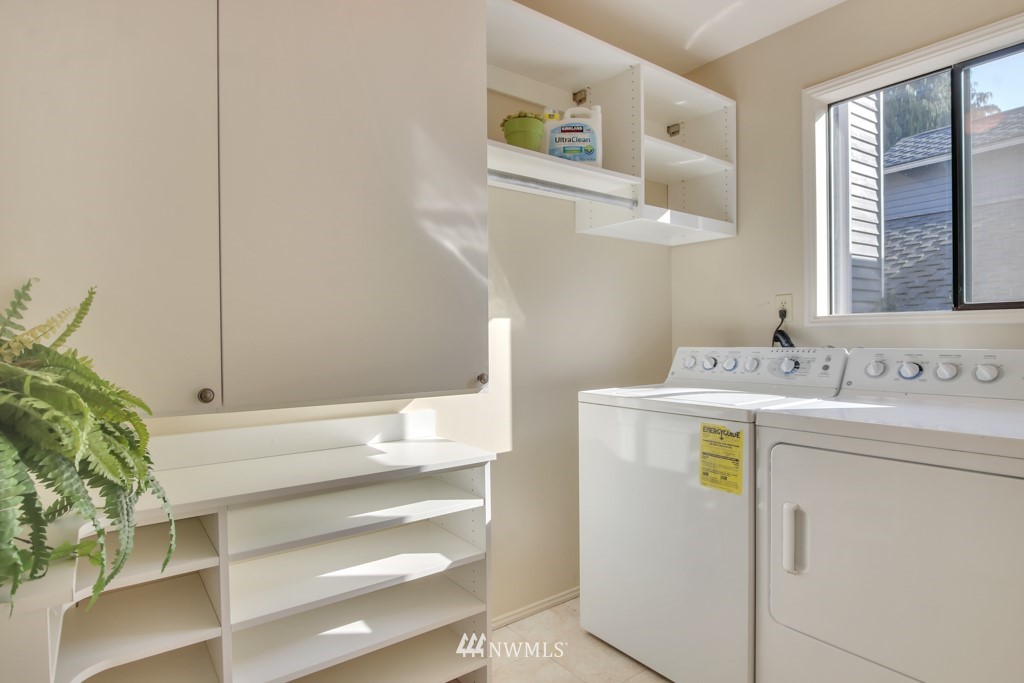 5053 Northeast 23rd Street Renton, WA 98059 - Photo 12 of 23