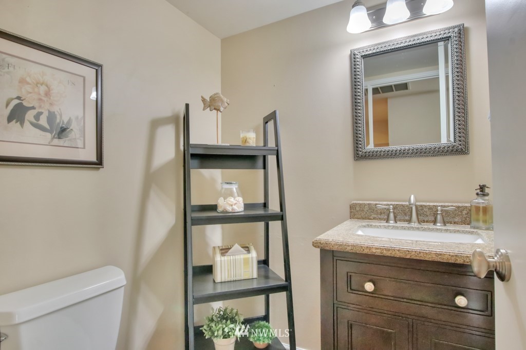 5053 Northeast 23rd Street Renton, WA 98059 - Photo 13 of 23