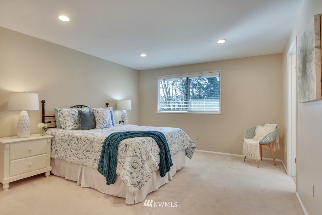 5053 Northeast 23rd Street Renton, WA 98059 - Photo 18 of 23