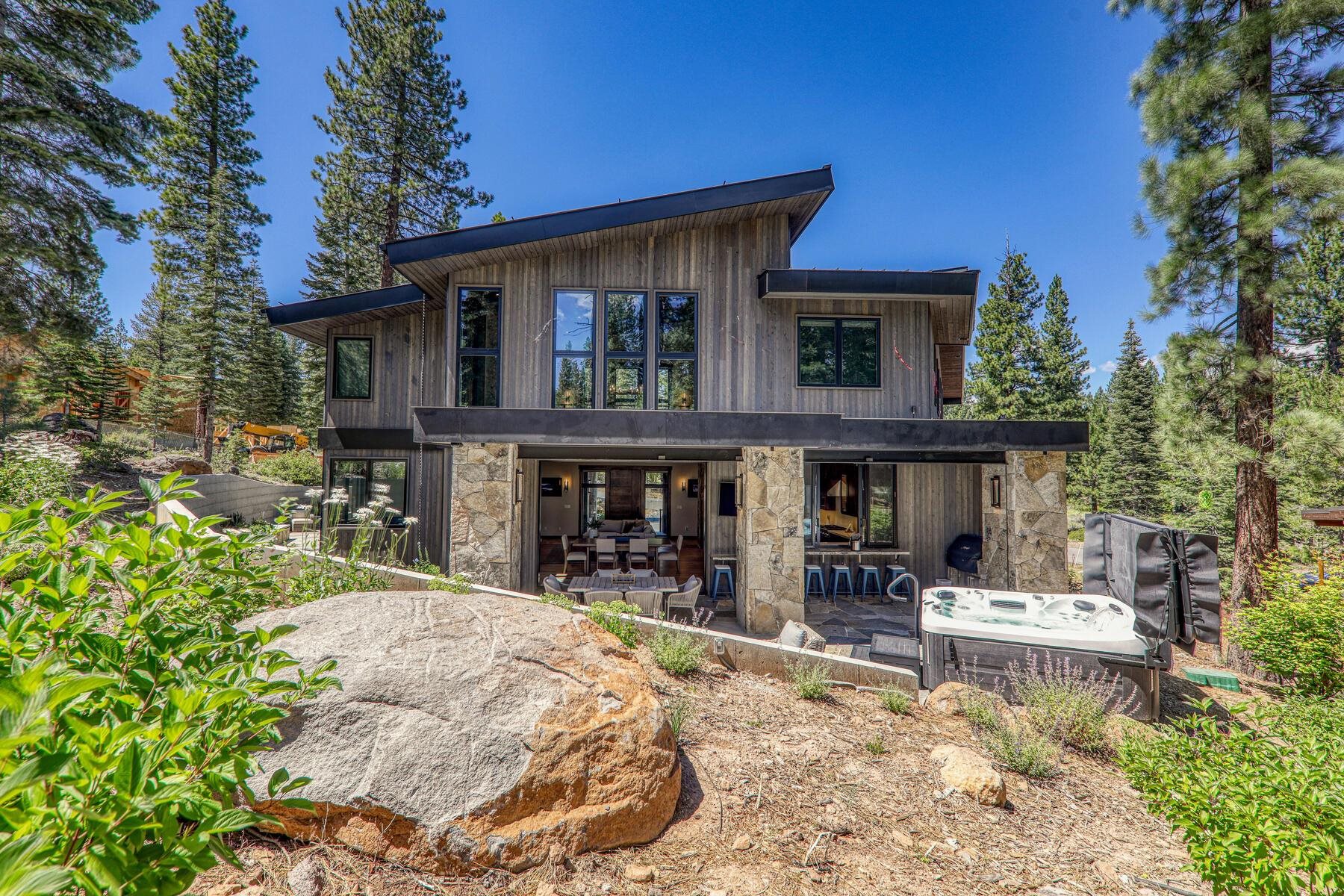10645 Carson Range Road Truckee, CA 96161 - Photo 8 of 28 a house view with a outdoor space