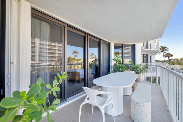 $4,950,000 | 3170 South Ocean Boulevard, Unit 203S, Palm Beach, FL 33480