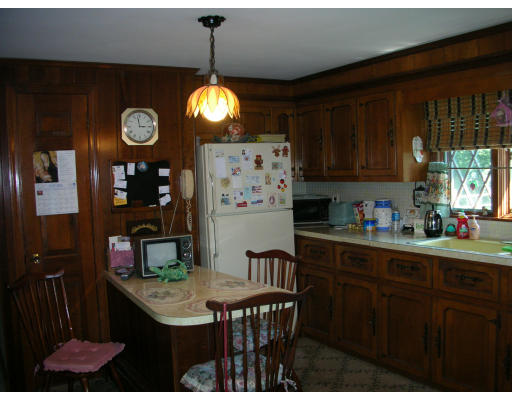 110 Ralph Chapman Road Swansea, MA 02777 - Photo 4 of 9 Gallery Image 4