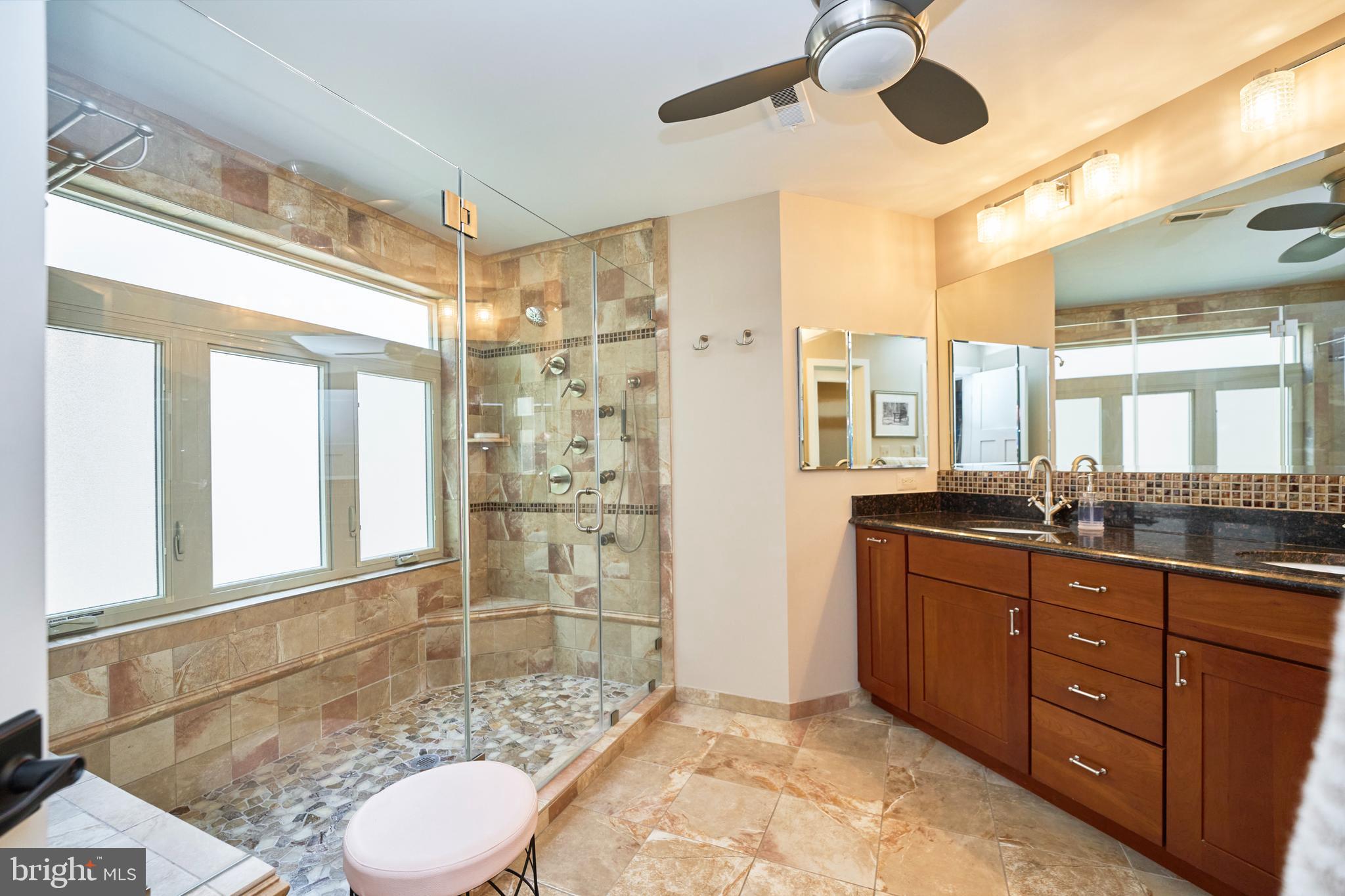 1402 Hemingway Court Reston, VA 20194 - Photo 35 of 61 Gallery Image 35