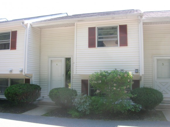 883-4 Mammoth Road, Unit 4 Manchester, NH 03104 - Photo 1 of 1