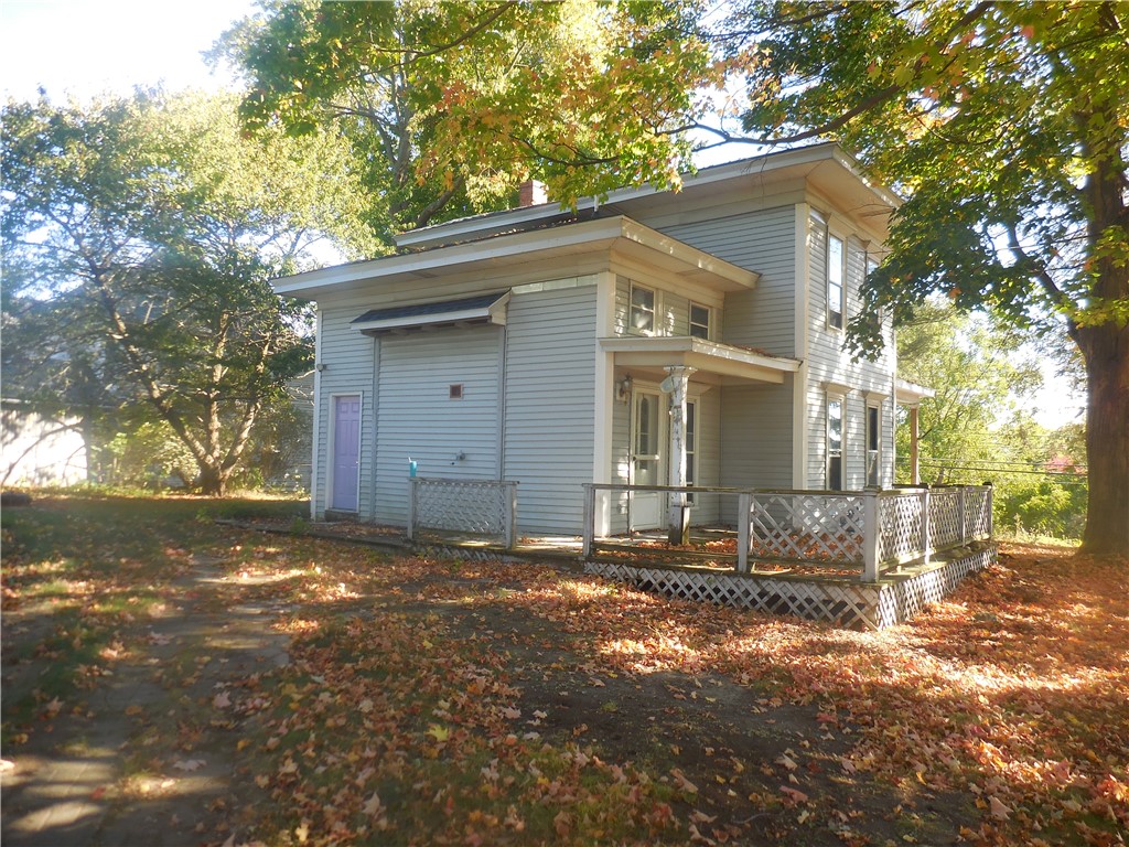 27 North Center Street Perry, NY 14530 - Photo 1 of 4