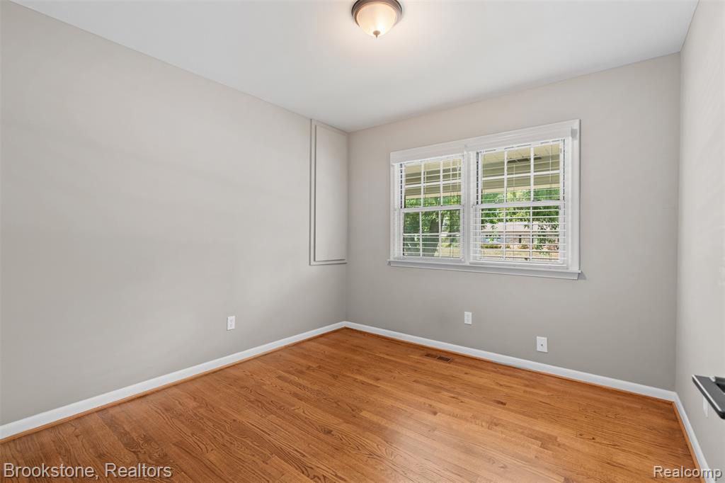 87 East Maryknoll Road Rochester Hills, MI 48309 - Photo 12 of 35
