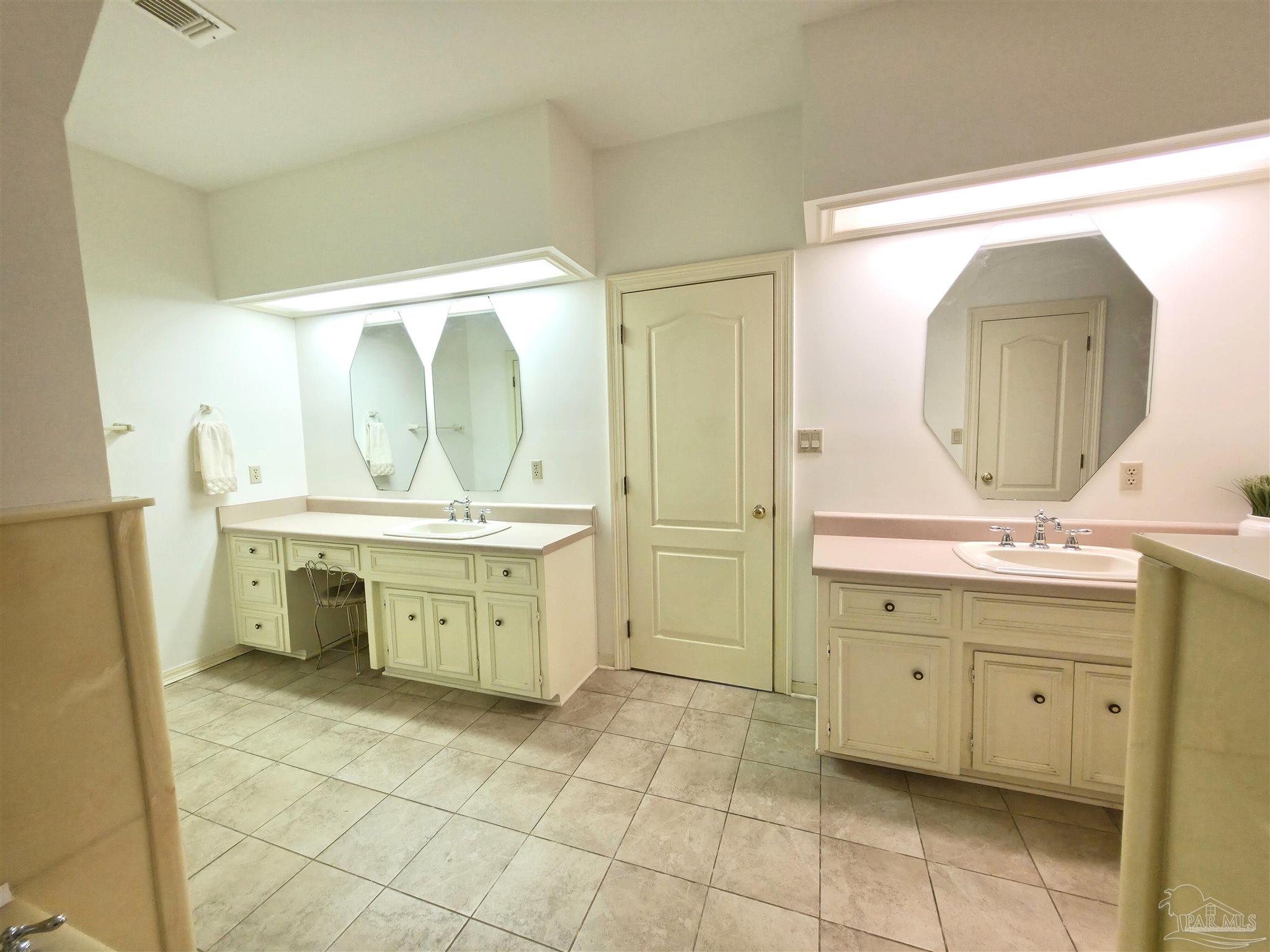 3249 Windmill Circle Cantonment, FL 32533 - Photo 32 of 44