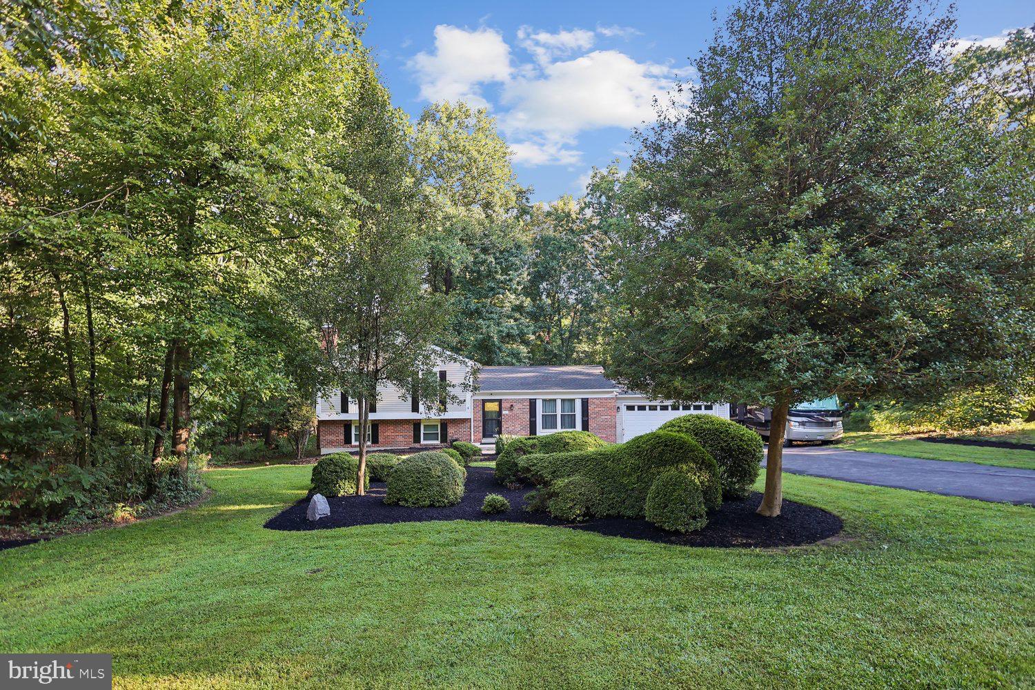 1908 Ridgewood Road Hanover, MD 21076 - Photo 14 of 17 04-Front Yard