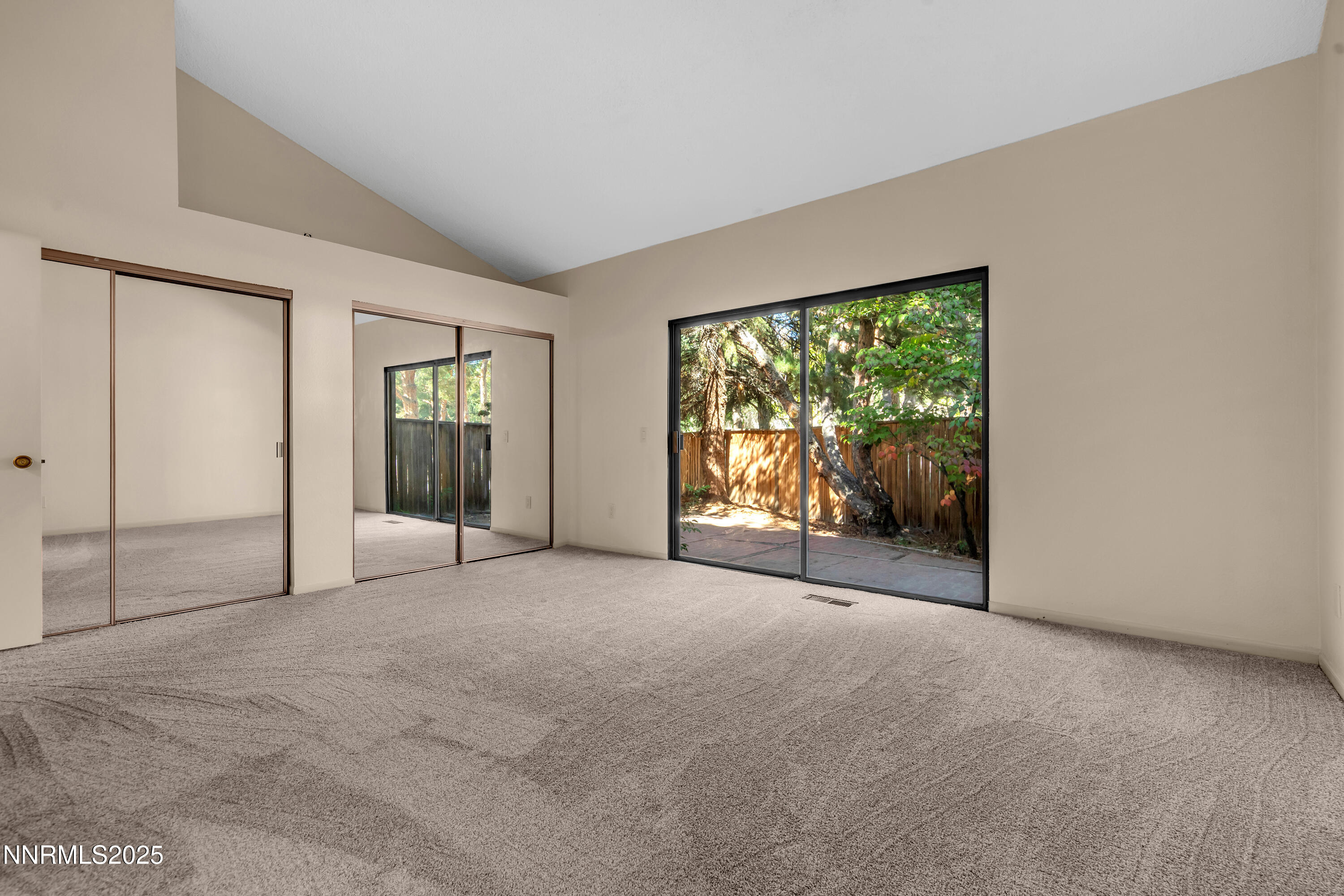 320 West Riverview Circle Reno, NV 89509 - Photo 24 of 47 Primary Bedroom