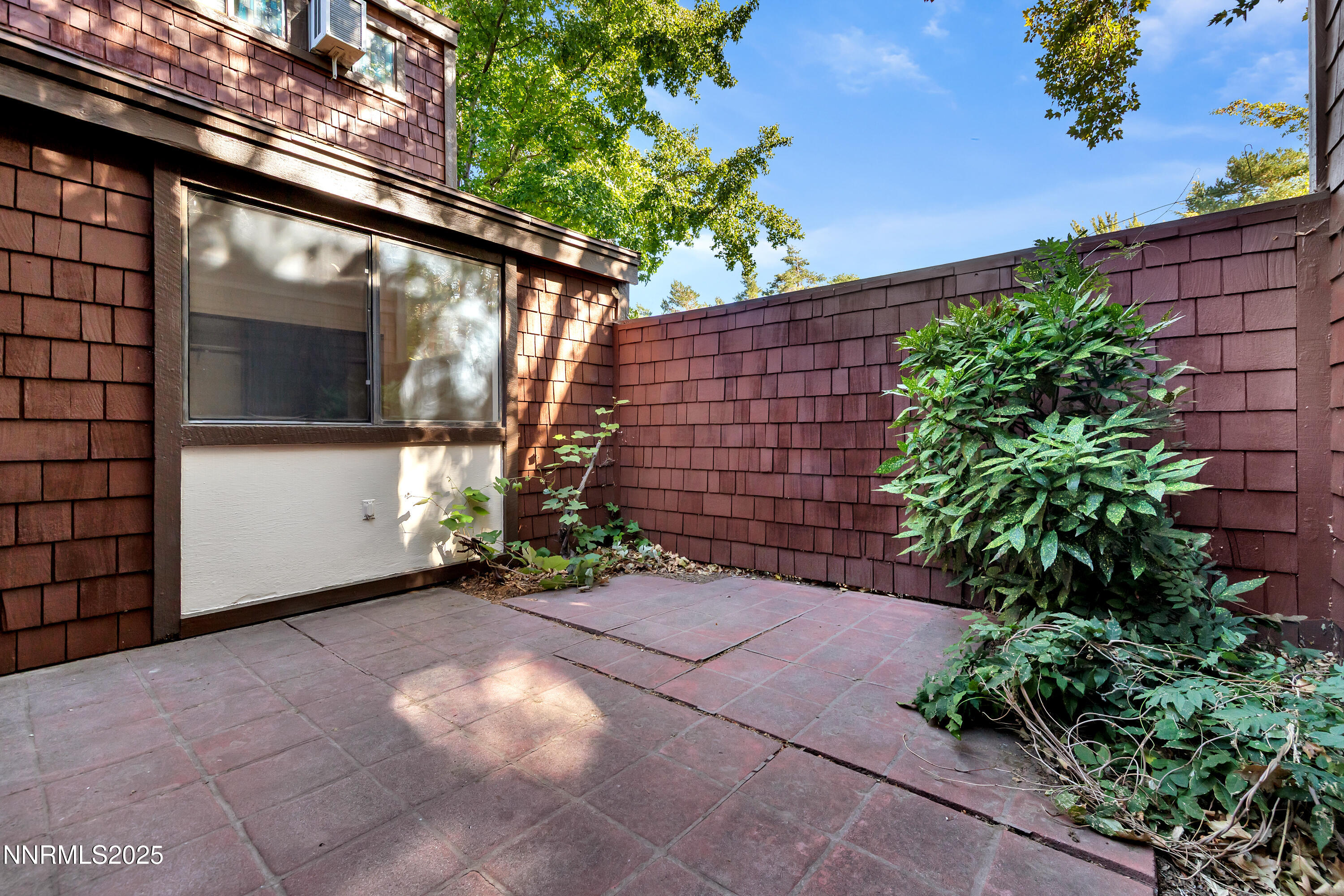 320 West Riverview Circle Reno, NV 89509 - Photo 42 of 47 Patio